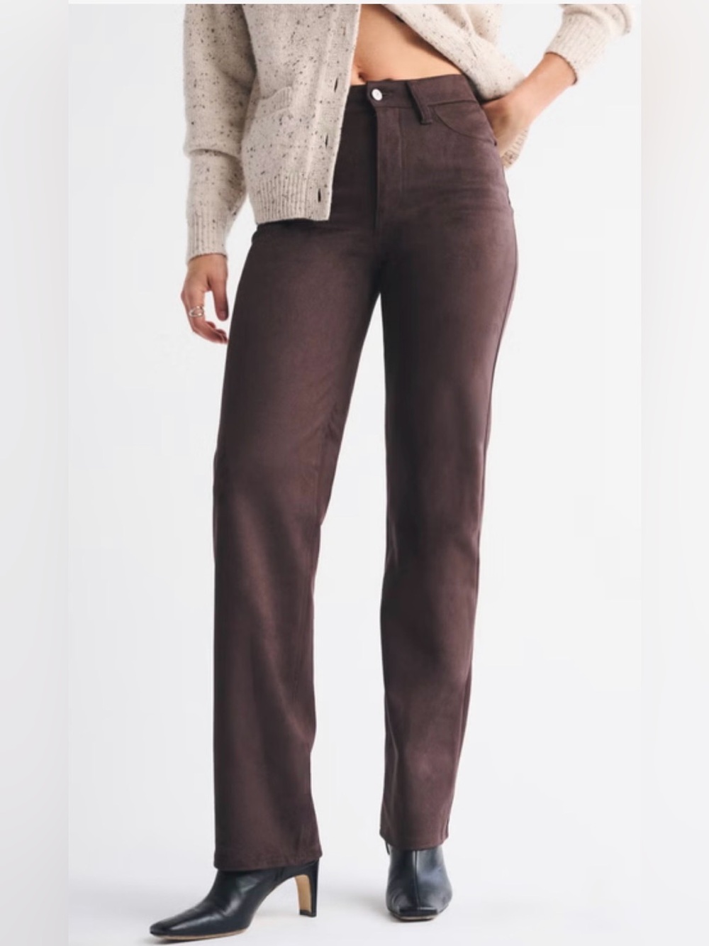 NWT Abercrombie & Fitch High-Rise 90s Relaxed Curve Love Brown Vegan Suede Jean